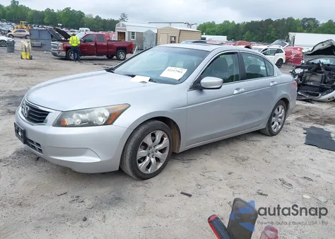 2009 Honda Accord 2.4 Ex-L z USA, uszkodzony, nr VIN 1HGCP26839A007356